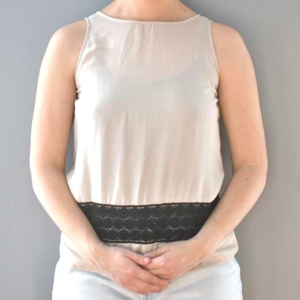 Francesca’s Collection Beige & Black Lace Sleeveless Sheer Summer Blouse